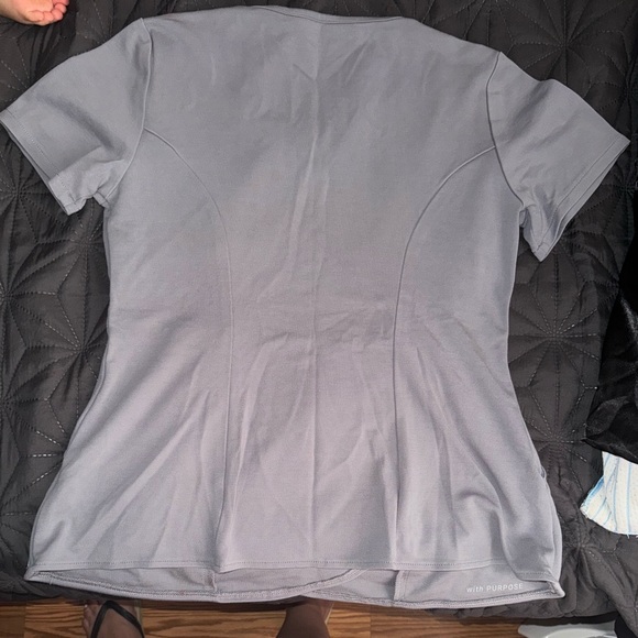 Scrub top - Picture 2 of 7